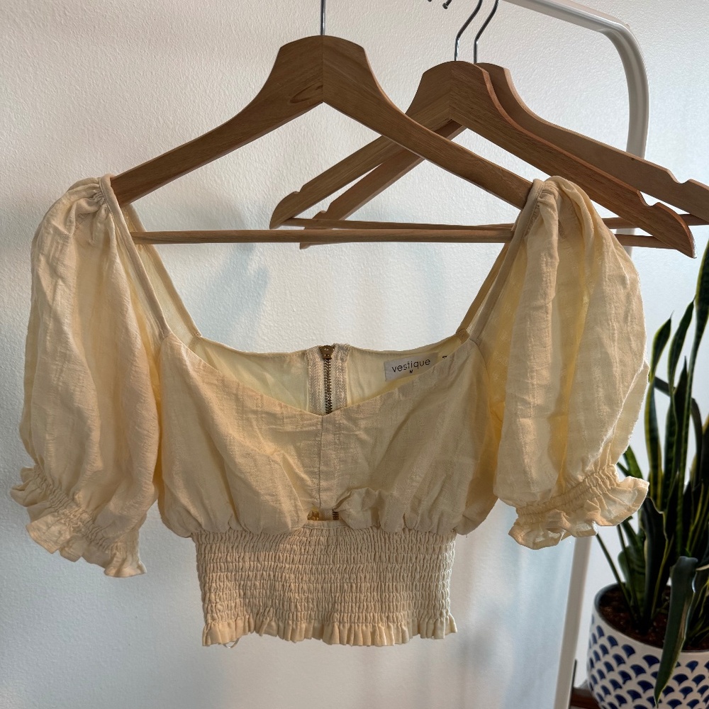 Vestique Puff Sleeve Smocked Crop Top (Ivory/White)